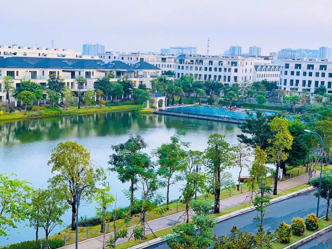 Không gian nội khu Lakeview City